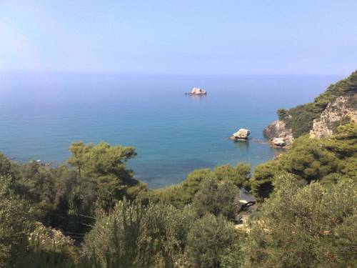 Yaliskari Beach