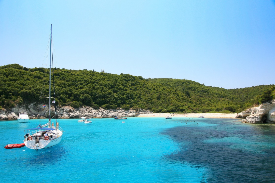 'Yacht in the bay. Corfu. Greece.' - Κέρκυρα